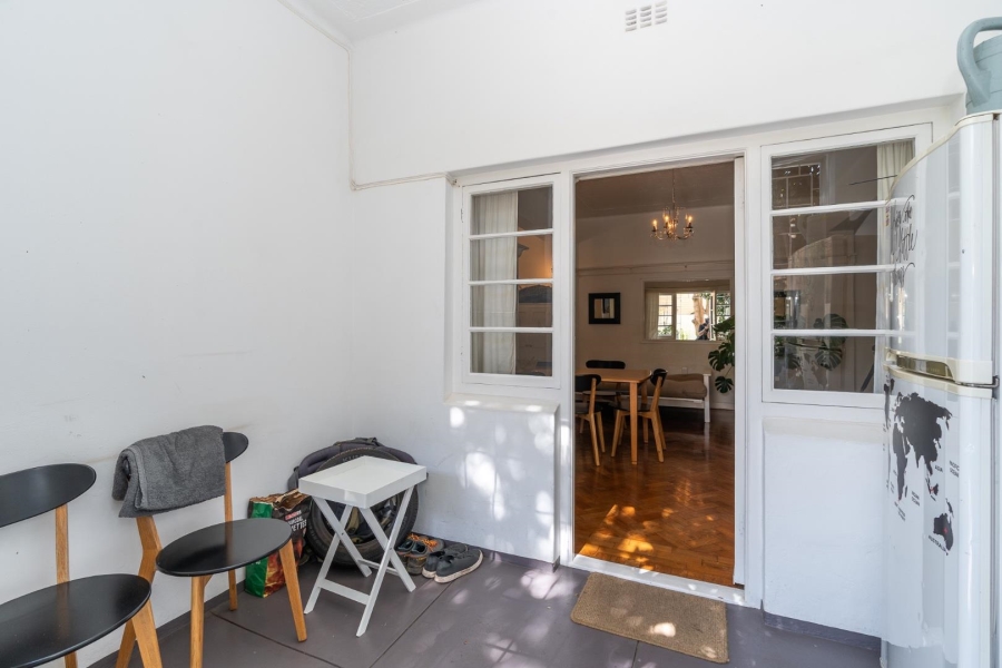 To Let 2 Bedroom Property for Rent in Vredehoek Western Cape